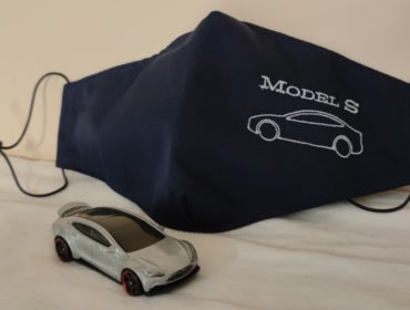 Szájmaszk Tesla Model 3